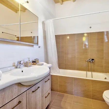 Jewel Mykonos * Ορνός